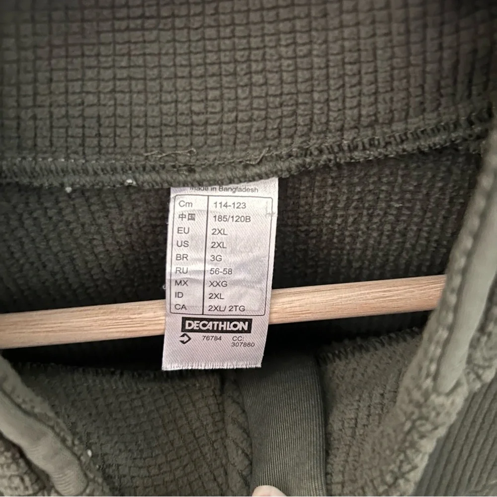Quechua stylish olive
